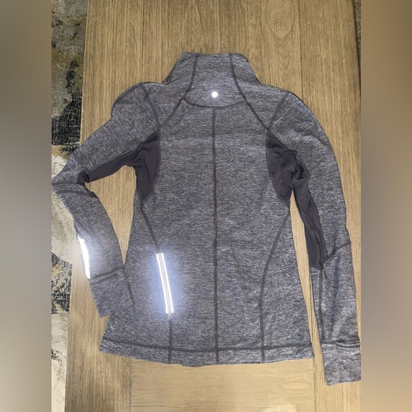Lululemon Womens Half Zip size 10 - Picture 4 of 8